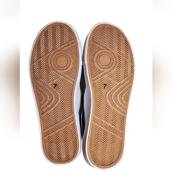 Aldi Gear Slip On Canvas Shoe Flats Sneaker WHITE Size 7 Aldi Logo Womens - Picture 10 of 11